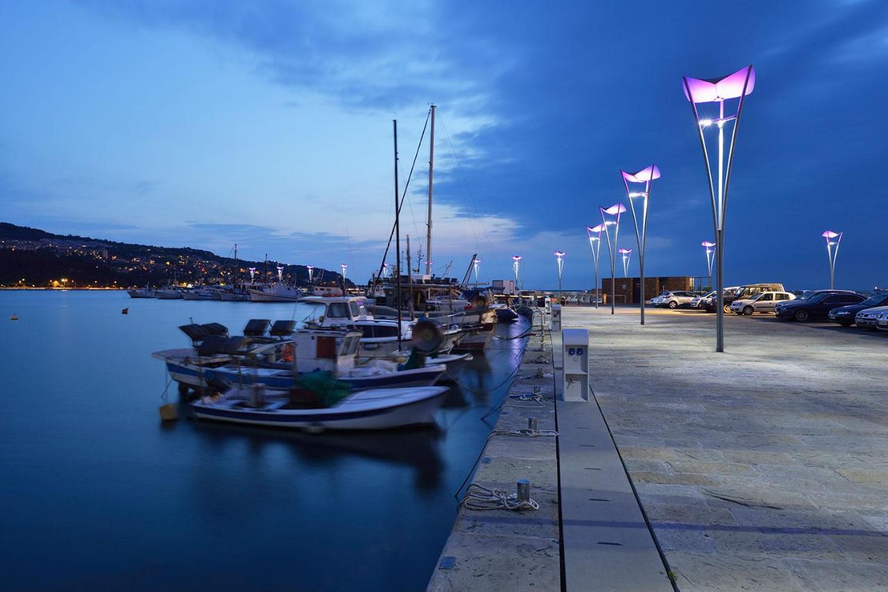 Apartment Tian Capodistria Esterno foto